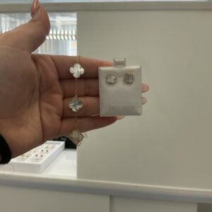 woman brazalet clover 10k Size 7